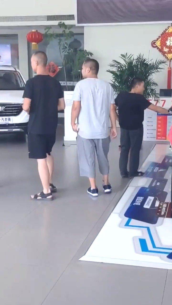 从事汽车销售5年了，我觉得这是最有诚意的客户了！