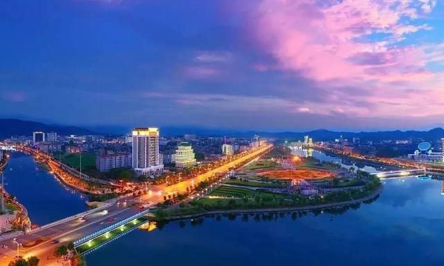 咸宁各县市gdp2020_2016-2020年咸宁市地区生产总值、产业结构及人均GDP统计(2)