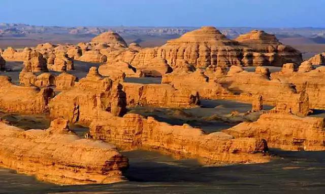 柴达木盆地的雄浑与壮阔 ——盐湖、雅丹和沙漠的极...