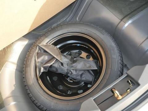 关于汽车的小知识：备胎的使用与保养有哪些注意事项?