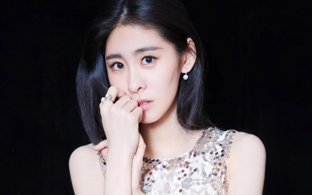 华晨宇张碧晨不结婚,将共同抚养女儿,未婚生育将被处罚 华晨宇张碧晨不结婚,将共同抚养女儿,未婚生育将被处罚