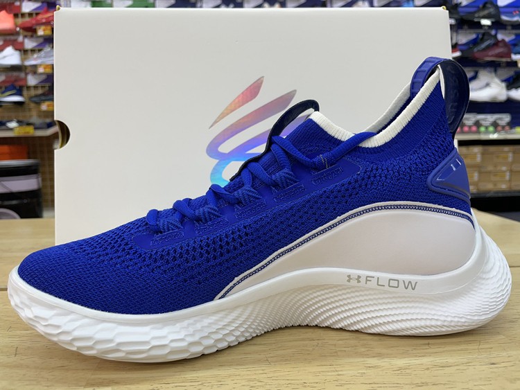 蓝白鞋面够吸睛!curry 8 全新配色曝光!