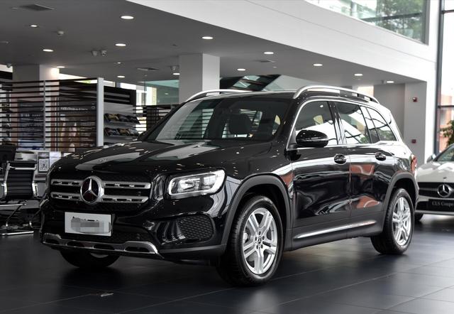 奔驰新suv仅28万图片,奔驰七座suv 28万左右 豪华7座suv"新标杆",落地28万,标配9at,新款奔驰glb真