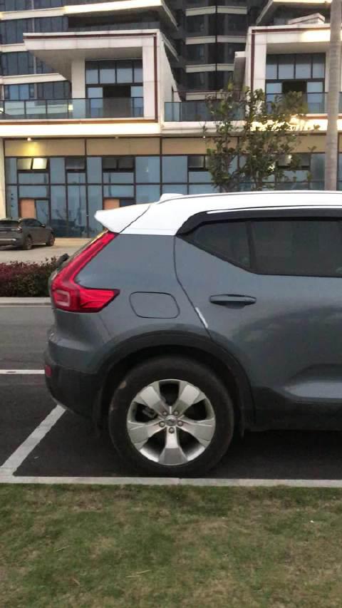 双色车身，特点：年轻、运动、个性，有喜欢的吗？不喜欢T3脚