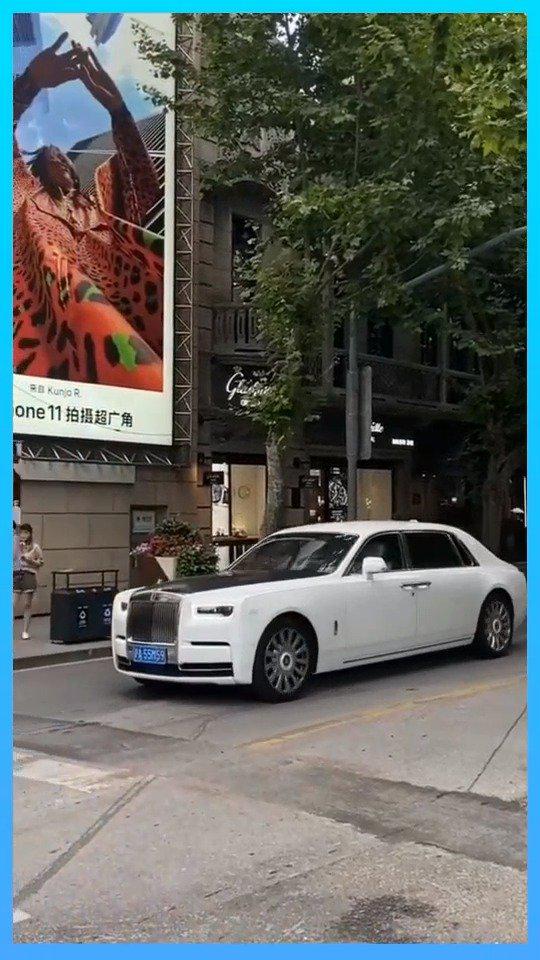 全网唯一不会喷的车，劳斯莱斯幻影，行走的人民币