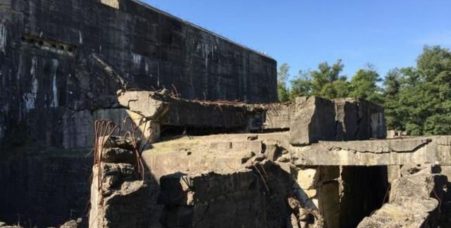 世界上最早的弹道导弹的诞经典网页传奇生地!大西洋壁垒中的经典合击传奇博博物馆