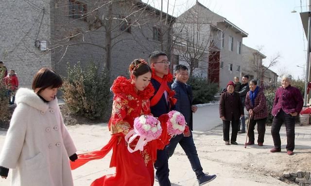 江西这个县火了,却不是靠经济发展,而是靠68.8万的“天价彩礼”休闲区蓝鸢梦想 - Www.slyday.coM 江西这个县火了,却不是靠经济发展,而是靠68.8万的“天价彩礼”休闲区蓝鸢梦想 - Www.slyday.coM