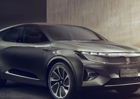 不光有颜值,还搭48寸“电视”,来看科技感爆表的电动SUV