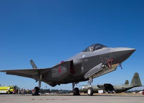 美国最新战斗机是f35吗 dcb4-kiksqxh0248097.jpg