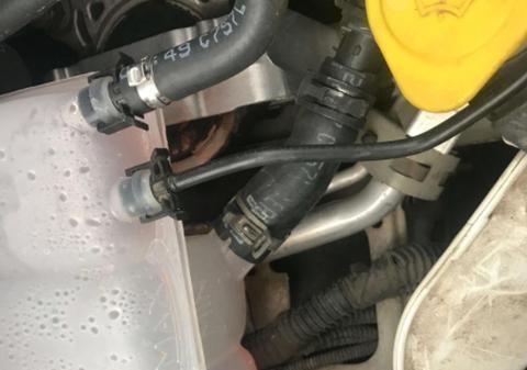 摩托车的冷却液需要经常更换吗,老摩友说了实话,别等坏了才后悔