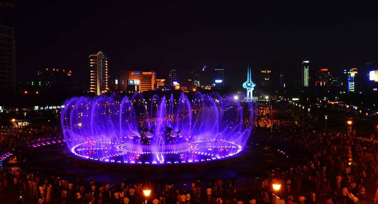 西安哈尔滨gdp_前三季度城市GDP50强:西安增速第一万亿级城市或扩至22