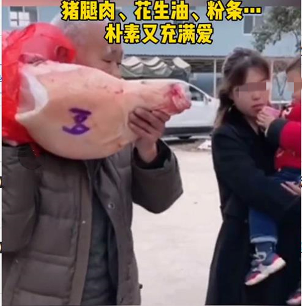 安徽男子驱车2300公里回老家 门口一番景象令人感慨万千（图）