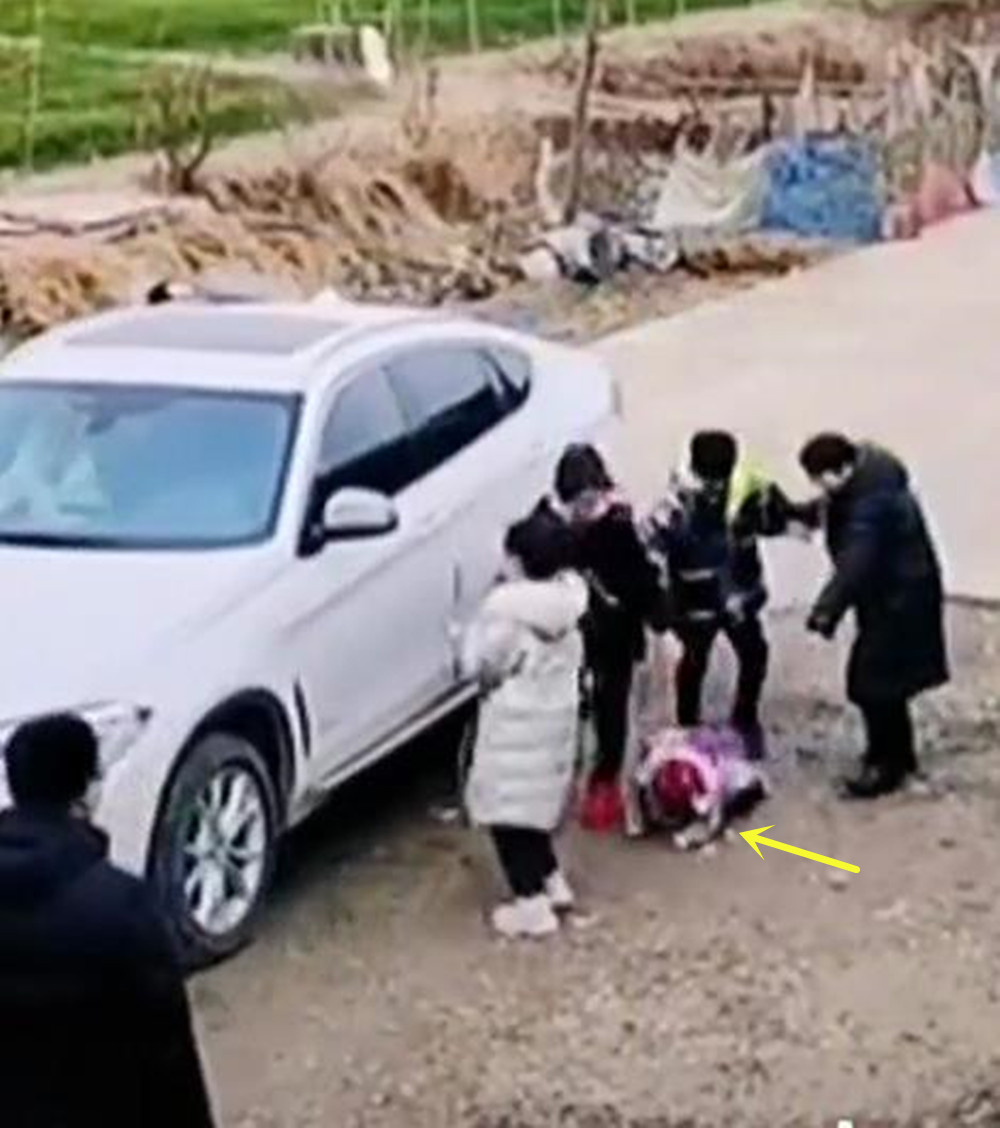 安徽男子驱车2300公里回老家 门口一番景象令人感慨万千（图）