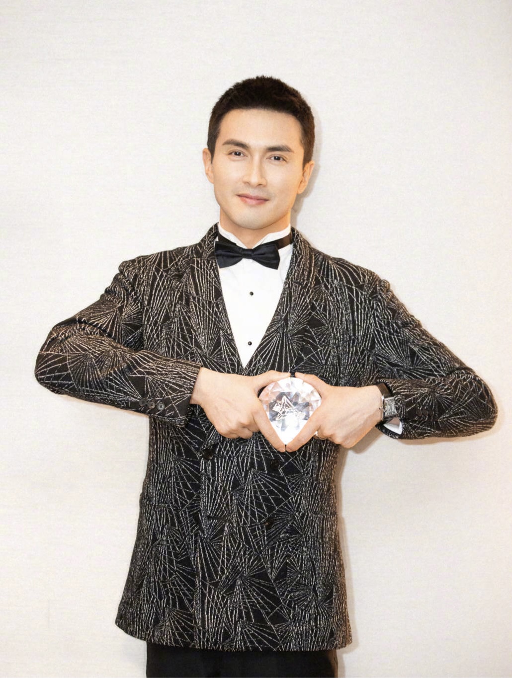 参加综艺节目翻红后，张雨绮新剧搭档高伟光，这对cp有点看头