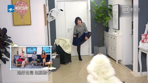 韩雪家里都是比较简单清新的装修设计   这种简约的现代装修风格