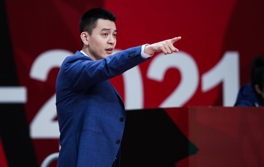 执教水平高下立判！杨鸣率单外援辽篮惜败，郭士强3外援不敌上海