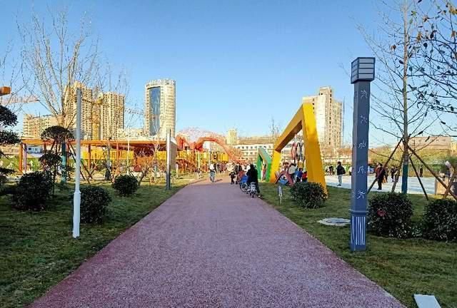 西安鄠邑区城市运动公园部分开放,以崭新面貌迎接新春