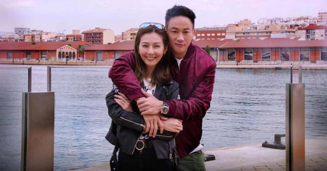 安徽台一姐余声现身婚宴捞金,嫁富二代生有一子,豪门阔太也缺钱 安徽台一姐余声现身婚宴捞金,嫁富二代生有一子,豪门阔太也缺钱