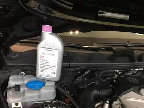 新司机不知道防冻液多久换一次,老司机：超过这个数就等大修吧