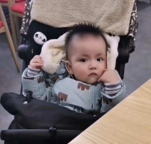 安徽台一姐余声现身婚宴捞金,嫁富二代生有一子,豪门阔太也缺钱 安徽台一姐余声现身婚宴捞金,嫁富二代生有一子,豪门阔太也缺钱