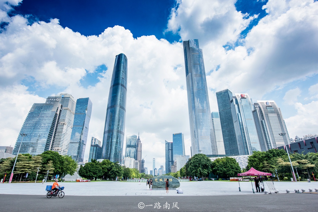 广州的北京路藏着多个朝代的地基，花城广场是大湾区CBD