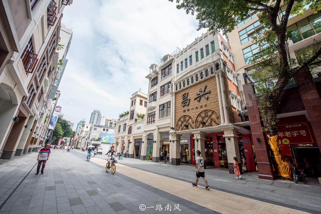 广州的北京路藏着多个朝代的地基，花城广场是大湾区CBD
