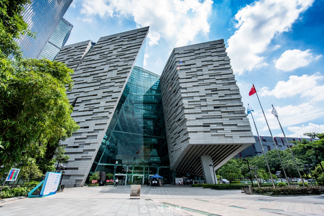 广州的北京路藏着多个朝代的地基，花城广场是大湾区CBD