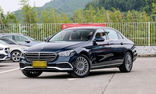 2020奔驰e300,2020奔驰c200l 全款50万喜提21款奔驰e300,这车真