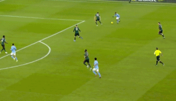 曼城3-0热刺豪取16连胜（图）