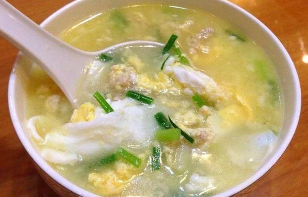 美食推荐:猪耳朵拍黄瓜,瘦肉鸡蛋汤,孜然土豆片,胡萝卜烧羊肉