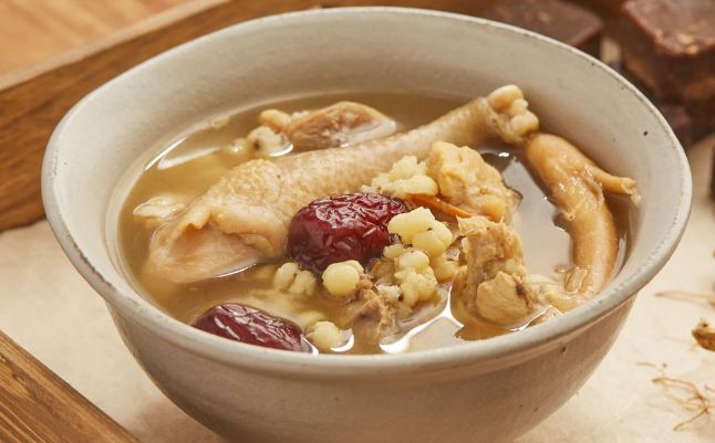 高丽参炖花胶高血压人能吃吗？