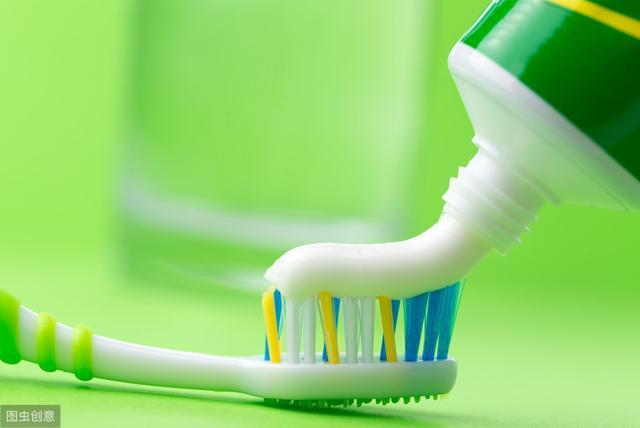 雨刮器刮不干净？不要着急换，这几个办法让雨刷比新的还好用