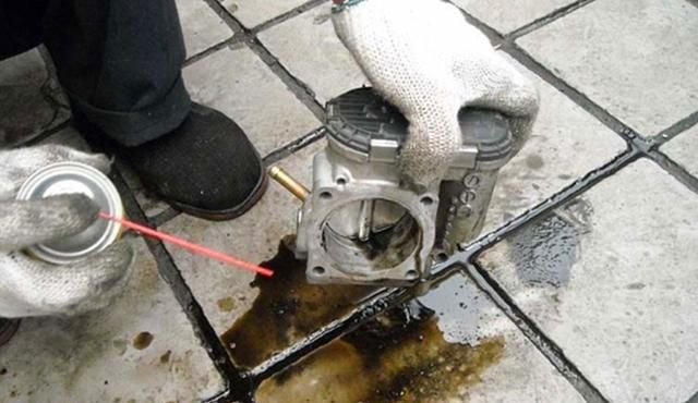 车龄越久积碳越严重?养成这4个用车好习惯,减少积碳还省油