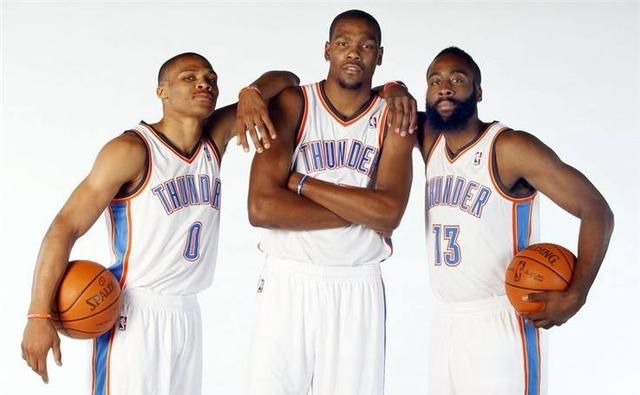 雷霆NBA直播全程高能对决见证年轻核心的崛起与蜕变