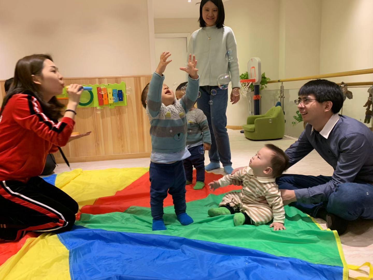 在家给孩子做早教,父母抓住三个核心,不仅省钱,效果比报班好休闲区蓝鸢梦想 - Www.slyday.coM 在家给孩子做早教,父母抓住三个核心,不仅省钱,效果比报班好休闲区蓝鸢梦想 - Www.slyday.coM