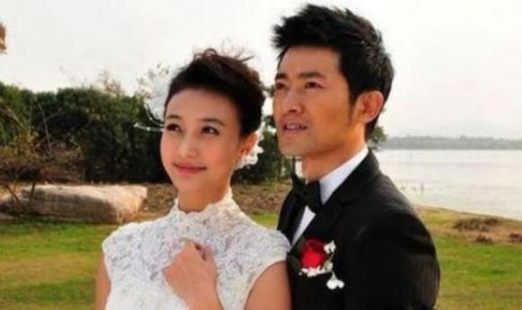 任泉宠了12年的妻子曝光,原来是我们熟悉的歌手,难怪多年无绯闻