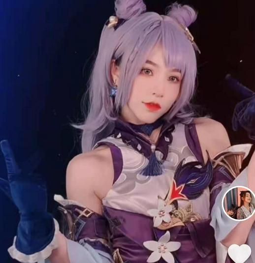 刘思瑶cos原神:却意外暴露"猪蹄肩",还说不是坦克身材