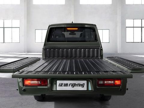 青春的路上有辆车一起度过将是不错的决定。