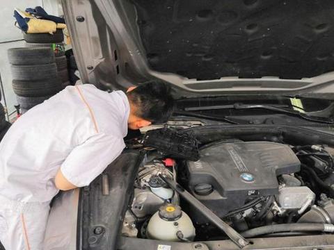 新手司机保养汽车如何避免“掉坑里”?冤枉钱别花