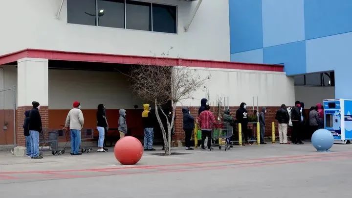 拜登批准得州进入重大灾难状态!致命寒潮下,近1500万人断水,电价飙升200倍,有人收到7000美元电费账单休闲区蓝鸢梦想 - Www.slyday.coM 拜登批准得州进入重大灾难状态!致命寒潮下,近1500万人断水,电价飙升200倍,有人收到7000美元电费账单休闲区蓝鸢梦想 - Www.slyday.coM