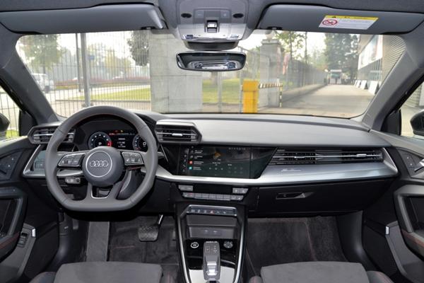 不妨试试这4台两厢车 轻巧好开还吸睛