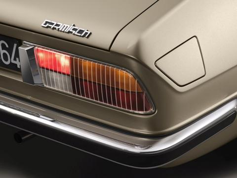 大街上看不到的宝马车，被宝马复刻出来做情怀车，你会买么？