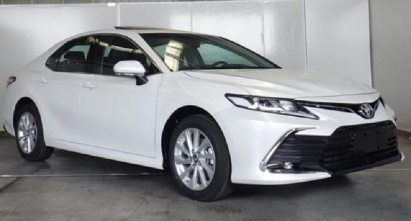 配图为第八代凯美瑞普通版车型