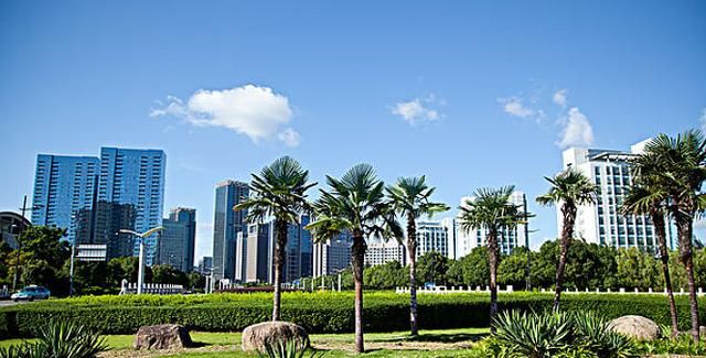 gdp地理_第六次人口普查和第七次数据对比,一起来看看我国人口变化的趋势