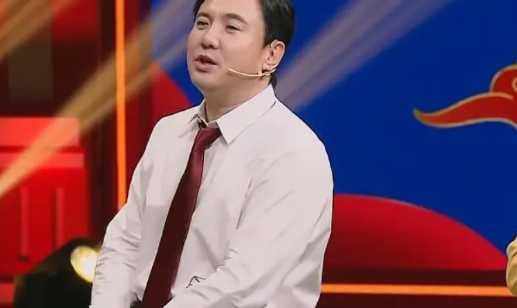 沈腾节目中公然提到鹿晗,关晓彤下意识看向旁边,华晨宇表情亮了 沈腾节目中公然提到鹿晗,关晓彤下意识看向旁边,华晨宇表情亮了