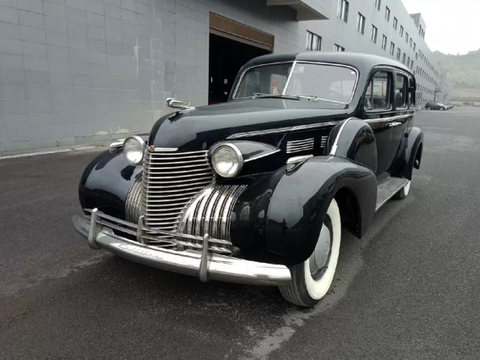 河北小伙晒出父亲的凯迪拉克，1939款伍德，精心保养至今还像新车