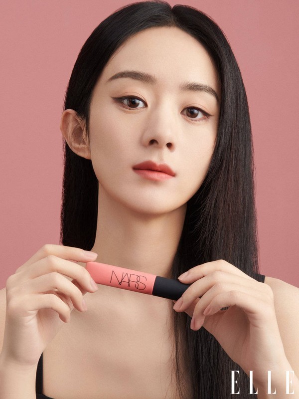 赵丽颖新预告颜值狂飙!换黑长直发型大变样,御姐眼神太狠不敢认休闲区蓝鸢梦想 - Www.slyday.coM 赵丽颖新预告颜值狂飙!换黑长直发型大变样,御姐眼神太狠不敢认休闲区蓝鸢梦想 - Www.slyday.coM