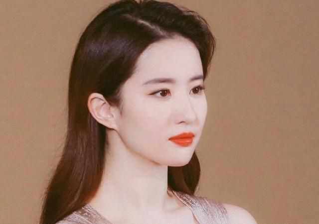 这5位女明星的鼻子,才是女生们的"梦中情鼻"