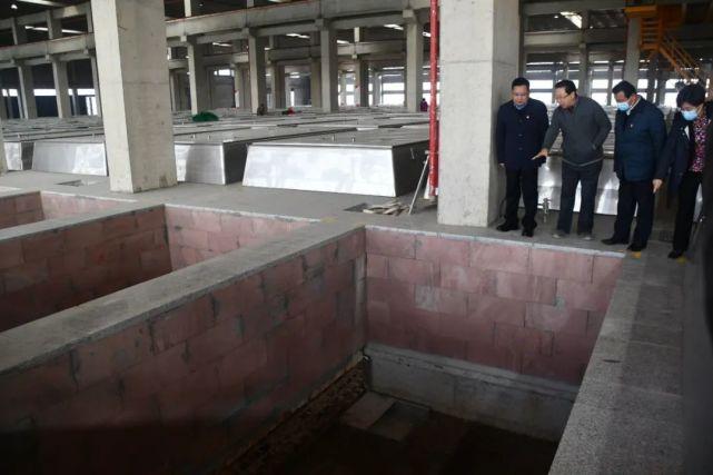 永城市高质量发展综合观摩团莅临皇沟酒业工业园观摩