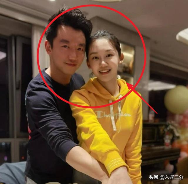 虽然郑恺和老婆苗苗是在去年结婚生子的,但是二人的感情却是一直都如